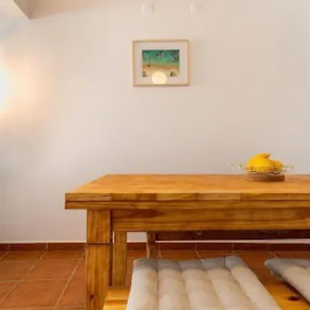 Casa Cinco * Lagos