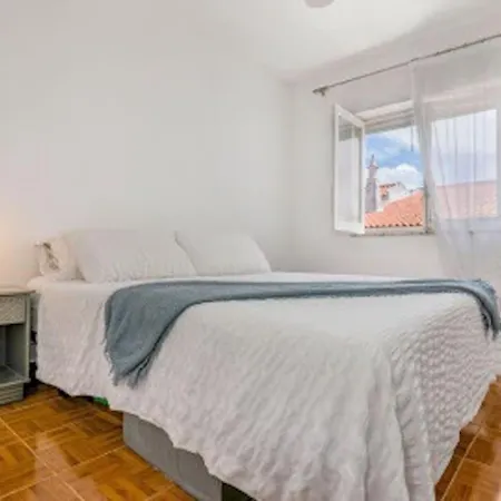 Casa Cinco * לאגוּ‏ש